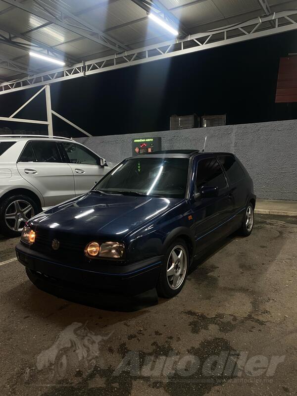 Volkswagen - Golf GTI - 2.0 GTI