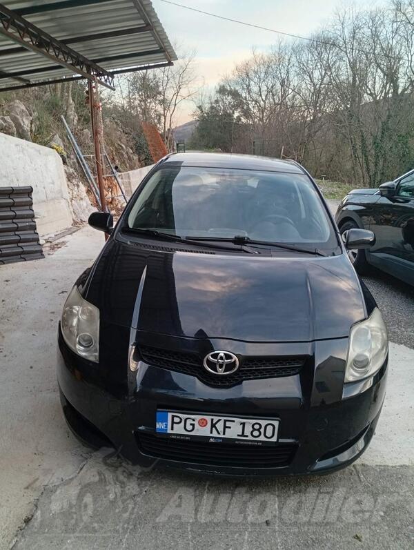 Toyota - Auris - 2.0