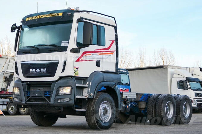 MAN - TGS 33.500 kamion šasija / 6x4 / DO991