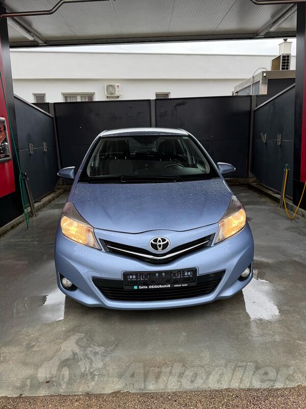 Toyota - Yaris - 1.4