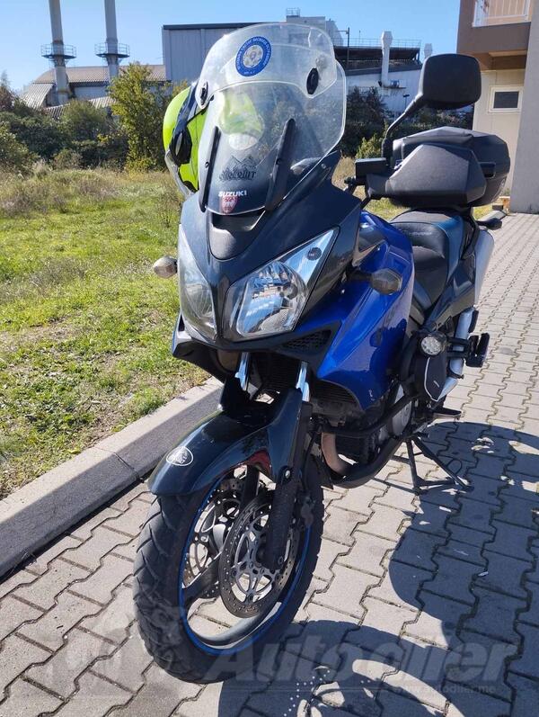 Suzuki - v strom 1000