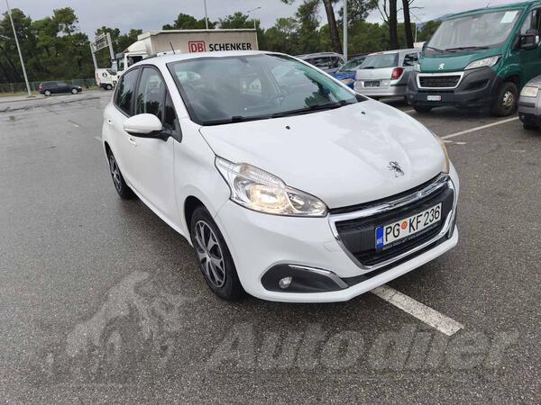 Peugeot - 208 - 1500