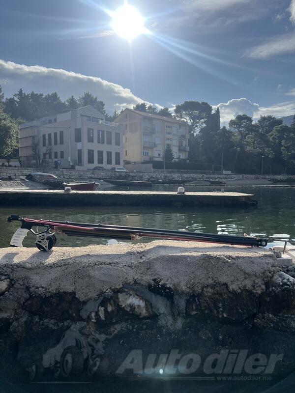 Ronilačka puška i harpuni - Oprema za ronjenje
