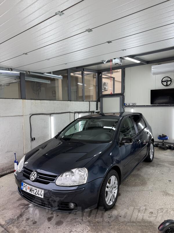 Volkswagen - Golf 5 - 1.9 tdi