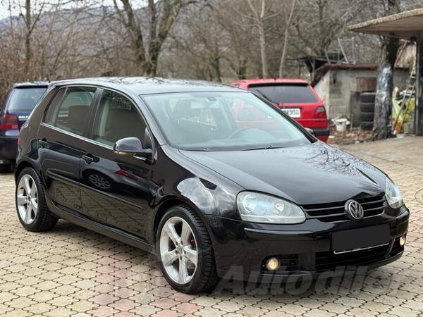 Volkswagen - Golf 5 - TDI