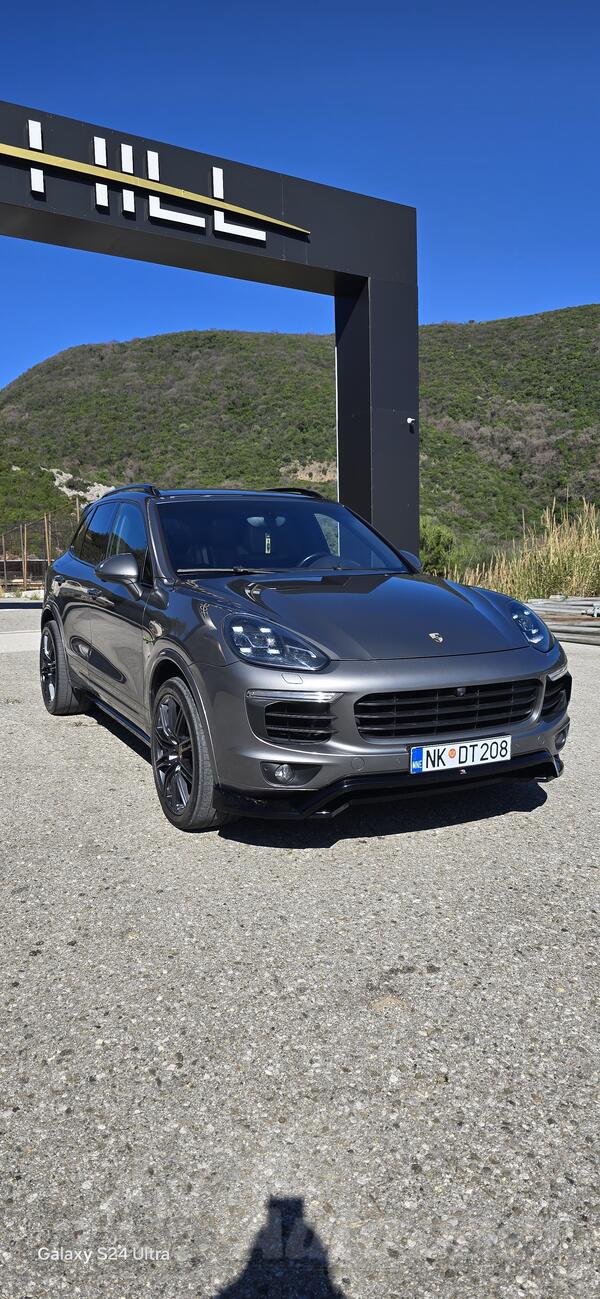 Porsche - Cayenne - 3.0