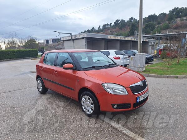Škoda - Fabia - 1,2 BENZIN