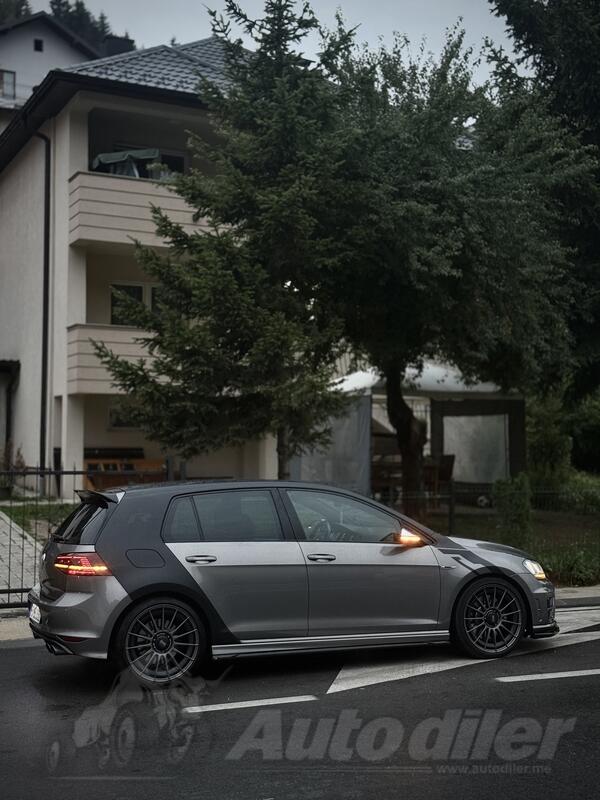 Volkswagen - Golf 7 - 2.0 tsi