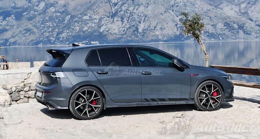 Volkswagen - Golf 8 - Golf 8 GTI DSG Sportclub 300