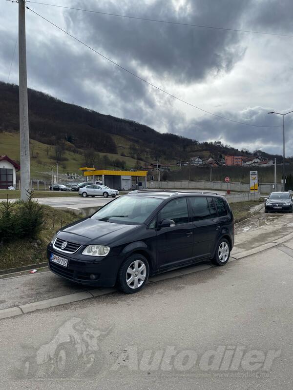 Volkswagen - Touran - 2.0 TDI