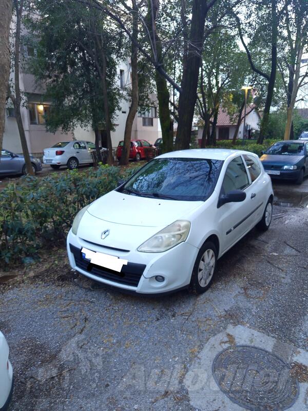 Renault - Clio - 1.5 dci