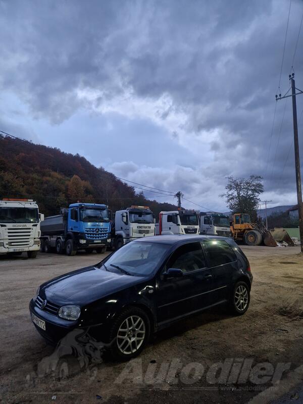 Volkswagen - Golf 5 - 1.9