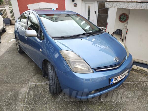 Toyota - Prius - 1.5 vvt hibrid