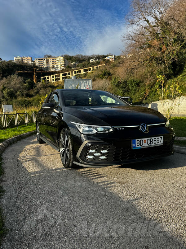 Volkswagen - Golf 8 - 2.0