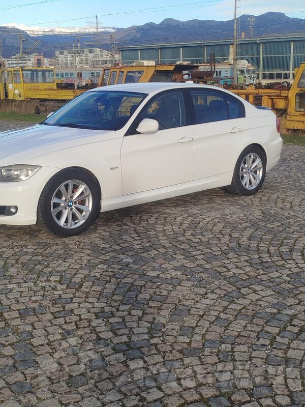 BMW - 320 - 2.0 D