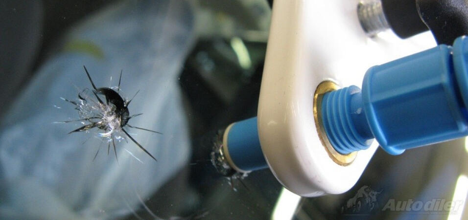 Popravak auto stakala - Autostaklarske usluge