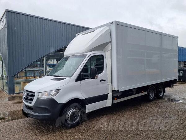 Mercedes Benz - Sprinter 516 CDI / 6x2 / Clixtar / Webasto / 27 m³ / rampa / nosivost 3,3 t kamio...