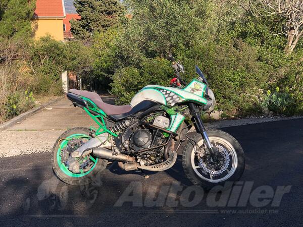 Kawasaki - Versys Stunt