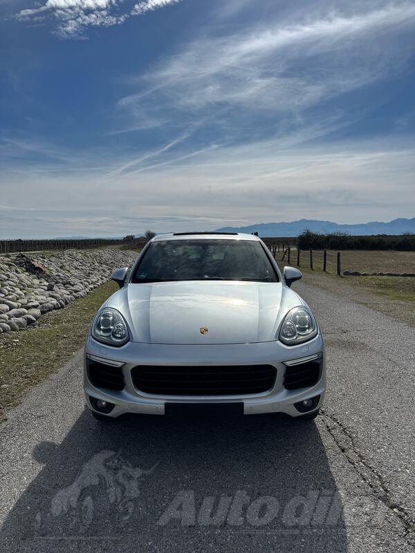 Porsche - Cayenne - 3.0