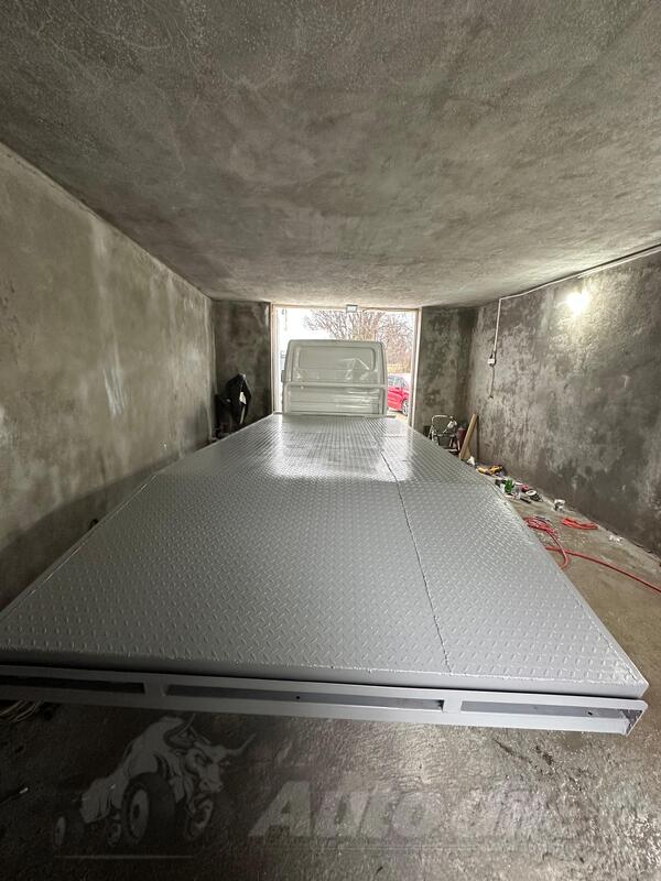 Mercedes Benz - Sprinter