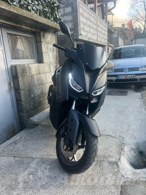 Yamaha - X Max