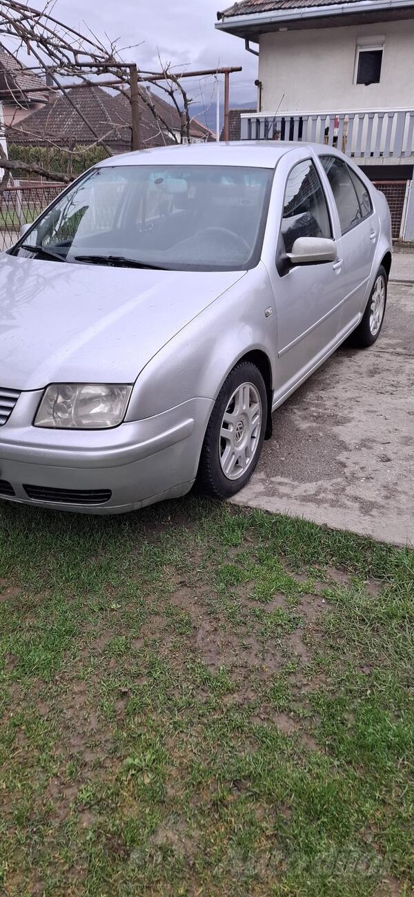 Volkswagen - Bora - 1.9 TDI