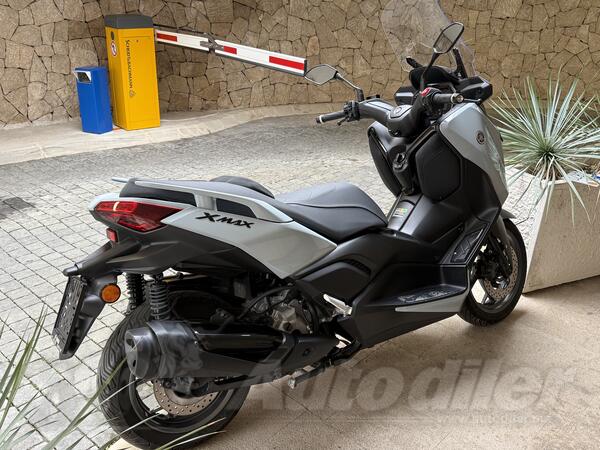 Yamaha - X-MAX 300