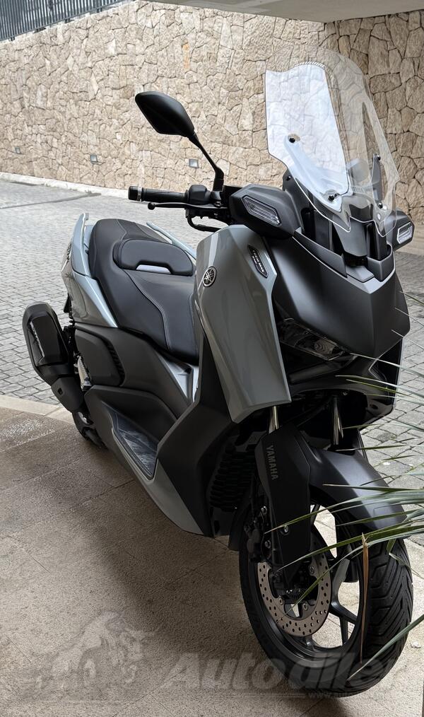 Yamaha - X-MAX 300