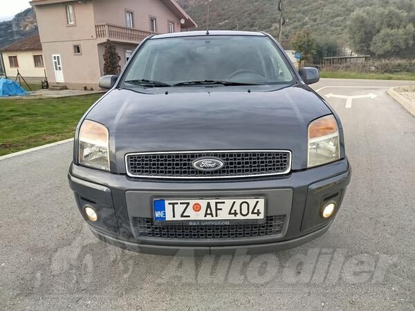 Ford - Fusion - 16 tdci god 2010