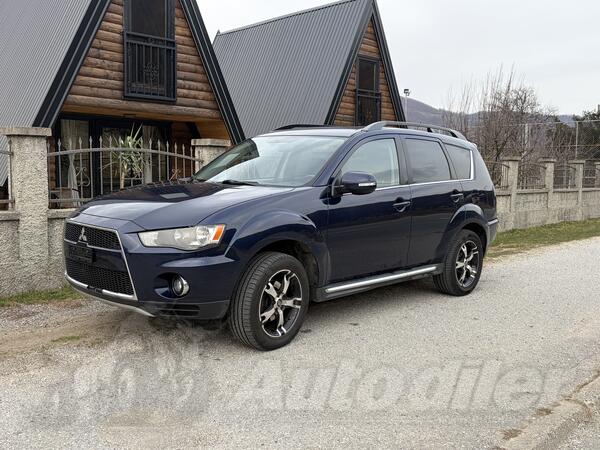 Mitsubishi - Outlander - 2.2