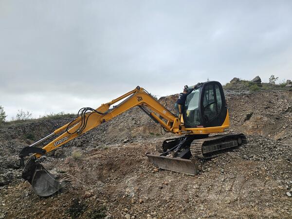 JCB - 8080