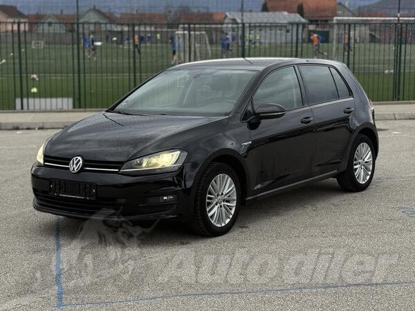 Volkswagen - Golf 7 - 1.6 tdi DSG