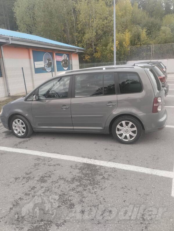 Volkswagen - Touran - 2.0 TDI