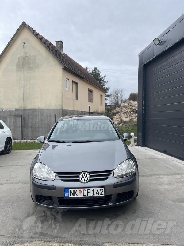 Volkswagen - Golf 5 - 1.9 tdi