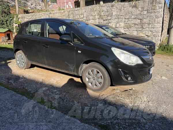 Opel - Corsa - 1.2B