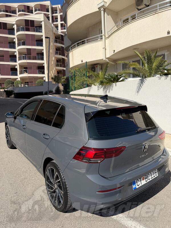 Volkswagen - Golf 8 - 2.0