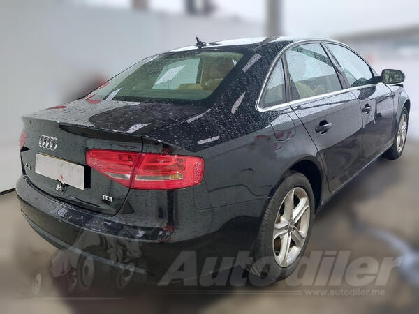 U djelovima Audi - A4