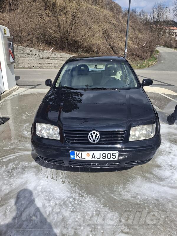 Volkswagen - Bora - 1.9TDI