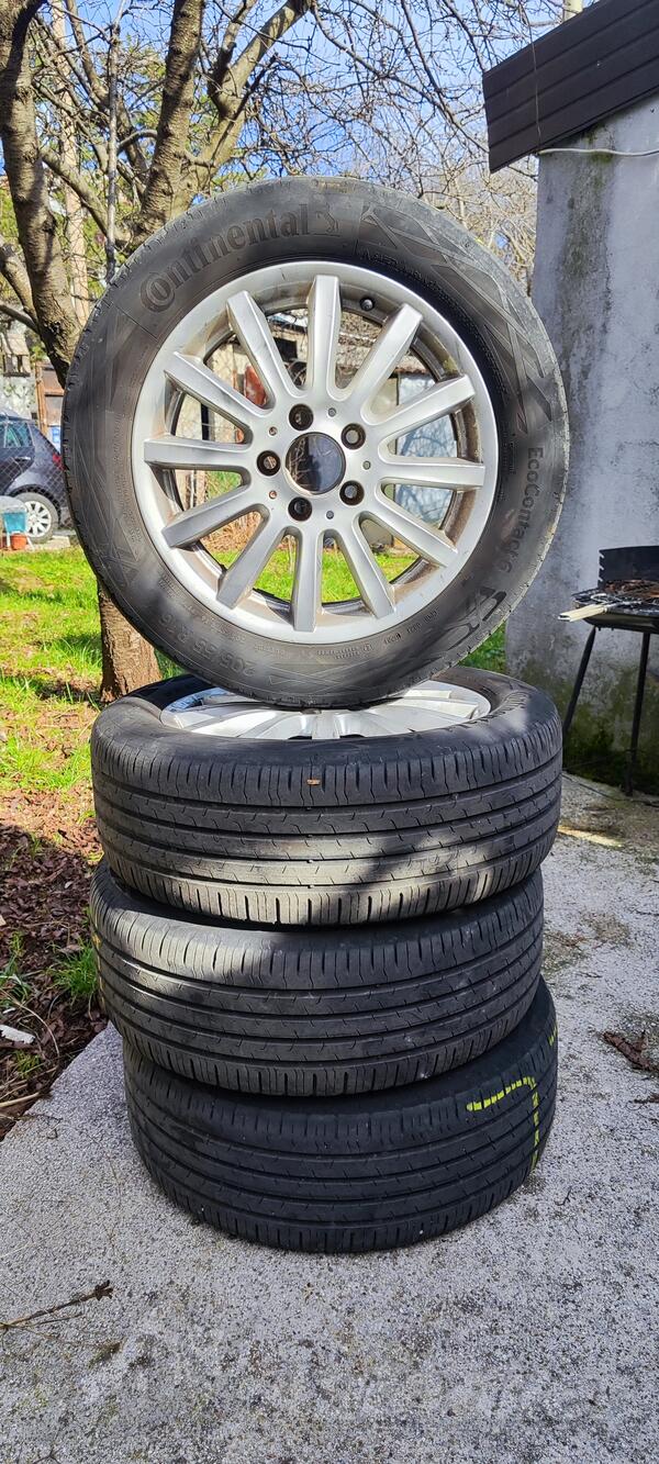 Fabričke rims and Continental tires