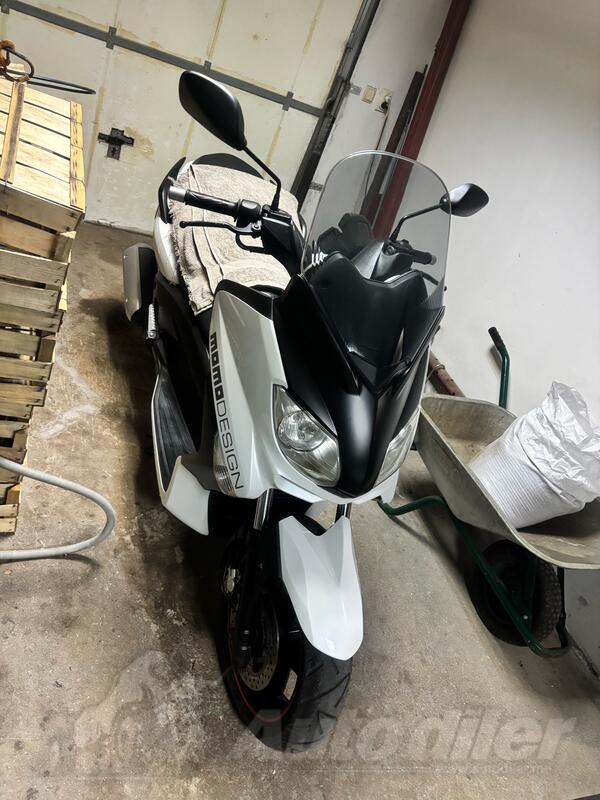 Yamaha - X Max