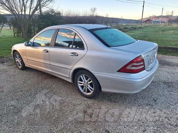 Mercedes Benz - C 200 - C200