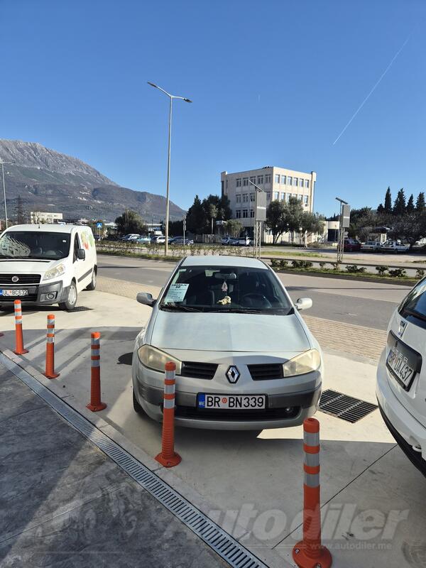 Renault - Megane - 1.4 16V