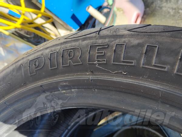 Pirelli - 235x45x17 - Summer tire