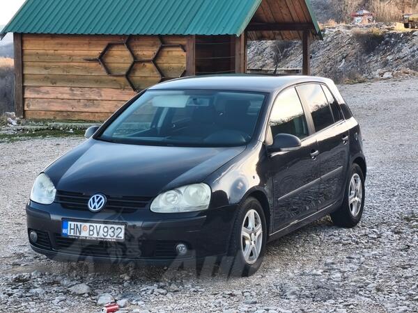 Volkswagen - Golf 5 - 1.6 FSI