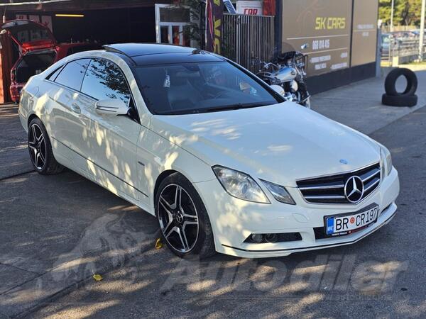 Mercedes Benz - E 250 - Coupe