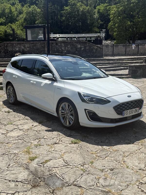 Ford - Focus - Vignale