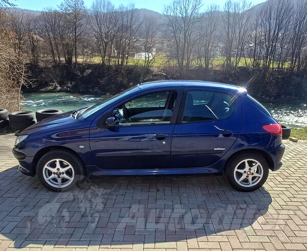 Peugeot - 206 - 206 Hdi