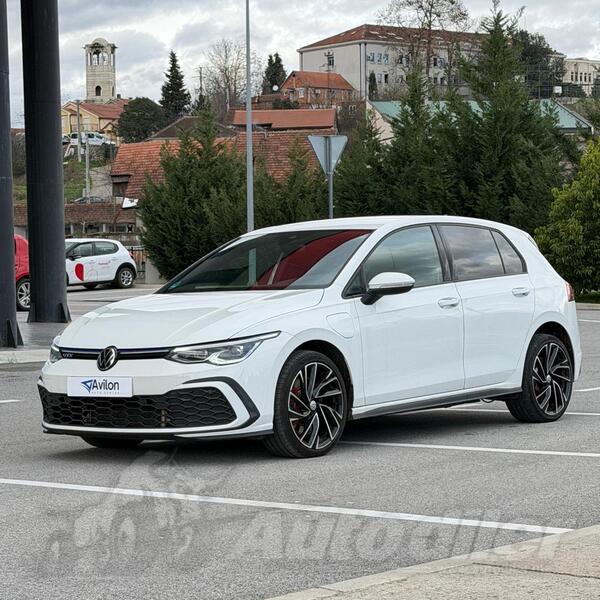 Volkswagen - Golf 8 - GTE