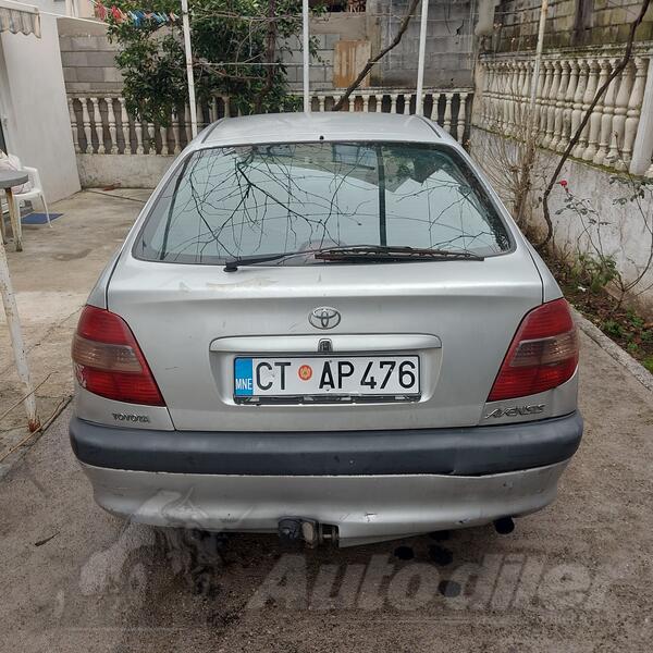 Toyota - Avensis