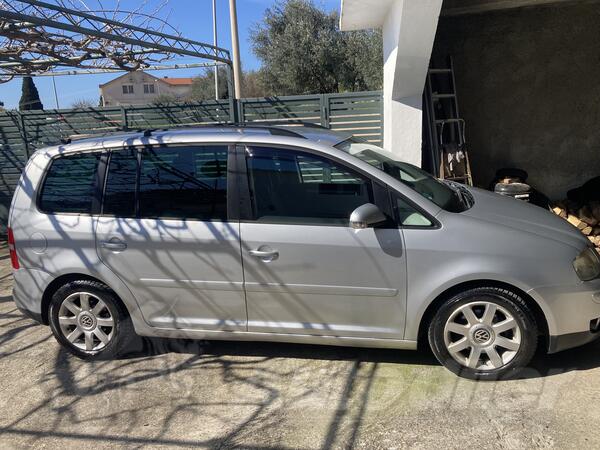 Volkswagen - Touran - 1.9 TDI